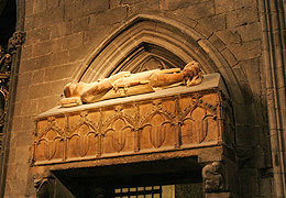 Tomba de Ramon Berenguer II a la Catedral de Girona